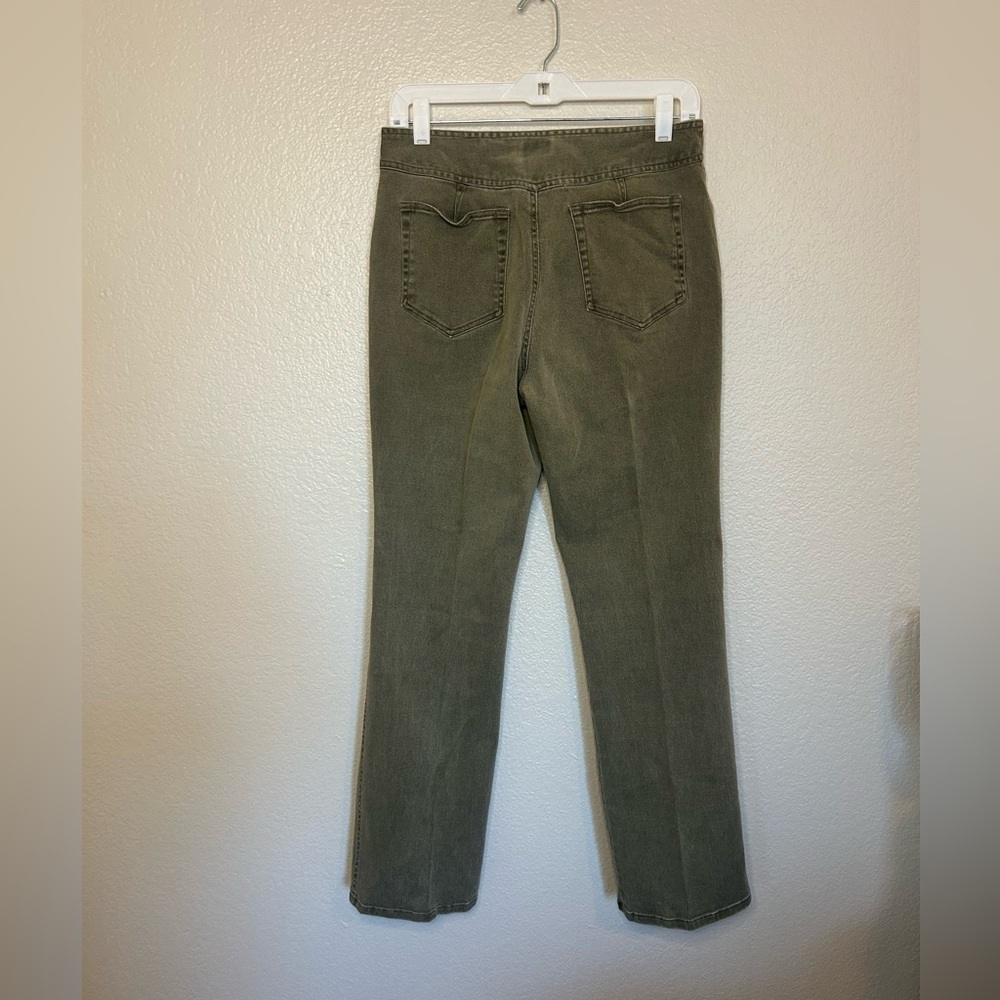Chico's Olive Denim Casual Pants Bootcut size 1 (8/10) - Picture 2 of 6